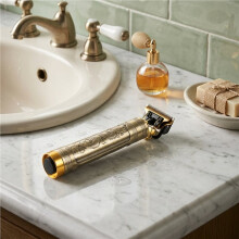 Professional Hair Clipper Suitable for Beard Trimming, Hair Cutting, and Home Hair Trimming.