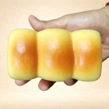 (Pillow bag 1pc (9x4.8x7.6cm)) Hawaiian Bread Slow Rising Squishy Stress Relief Party Favor Toy