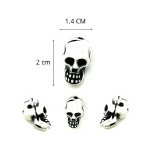 Set of 50 Mini Plastic Skull Beads for Halloween