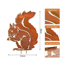 Decorative statuette - Squirrel - Rusty metal - Garden decoration - Attracts squirrels