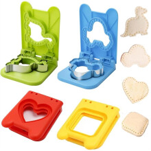 1 Set/4pcs Sandwich Cutter Set for Kids - Dinosaur, Car, Heart, Square Shapes in Vibrant Colors