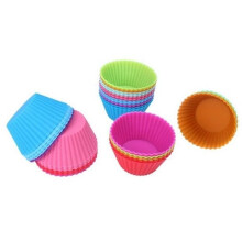 RUNFON 12-teiliges Set mit Muffin-, Kuchen-, Gebäck- und Eiscremeformen – Silikon-Back- und Lebensmittelformen – Farben nach Zufallsprinzip