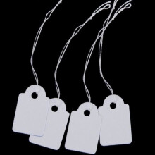 Witte prijskaartjes met touwtje voor sieraden - Verpakking van 95-100 stuks