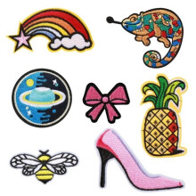 Geborduurde strijkpatches, opnaaibare badges, 42 stuks geborduurde strijkpatches voor kleding, T-shirts, jeans, tassen