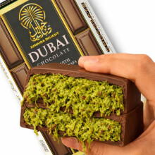 Dubai Chocolate Bar Pistachio – 100g Kunafa Bar with Pistachio Cream Filling – Luxurious Fix Dubai Choco Cubes Box– Best Gifts for Kids, Family