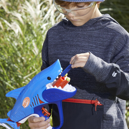 Nerf Nerf Junior Wild Sharkfire Easy Play Dart Blaster 1