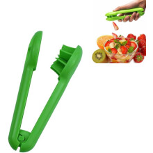 (Green, 1pcs) 3Pcs Grape and Small Fruit Cutter – Quickly Halves or Sixths Soft Fruits, Ergonomic Handle, Dishwasher Safe, Compact Kit