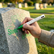 (Green, 1 Count (Pack of 1)) Golden Tombstone Marker Pen, Weatherproof Quick Drying Paint Marker for Restoring Faded Grave Inscriptions for Graveston