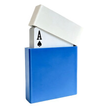 Simple Playing Card Storage Box Magnetic Closure Portable Card Container For 63x88mm blue