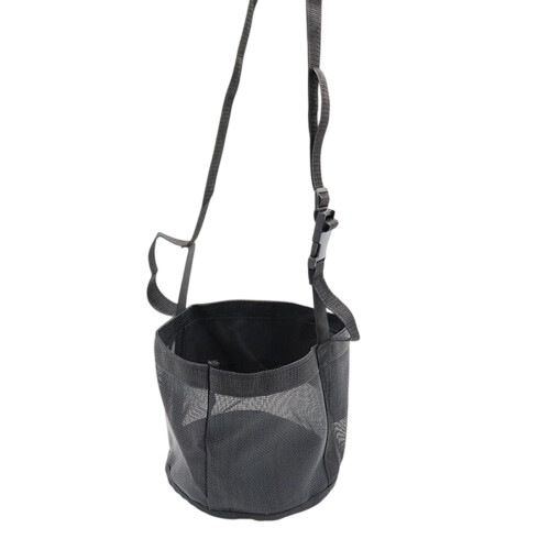 Medium Sized Equine Feed shipper Ventilation System For Mineral Supply And Nutrition Black