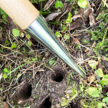 Heavy Duty T Handle Digger Earth Drill With Smooth Wood Shaft Durability Finish