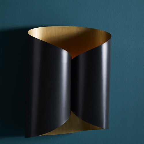 Signature Papyrus black metal wall light 2