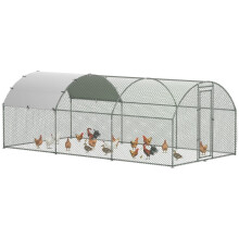 Gran gallinero de 15,96 m² con malla metálica, techo resistente a los rayos UV y puerta con cerradura.