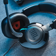 JBL Quantum 200, Wired Over-Ear Gaming Headset, JBL QuantumSOUND Signature, 50mm, Flip-Up Boom Mic, Memory Foam, Windows Sonic, 3.5mm, Black