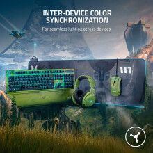 Razer Goliathus Extended Chroma - Soft Extended Gaming Mouse Mat with Razer Chroma RGB Lighting (Cable Holder, Fabric Surface, Quilted Edge, Optimize