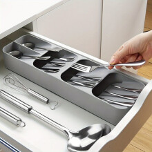 Plastic cutlery organizer