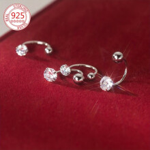 Silver earrings with zircons