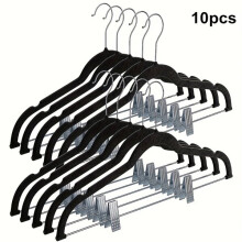 Fluwelen hangers met clips
