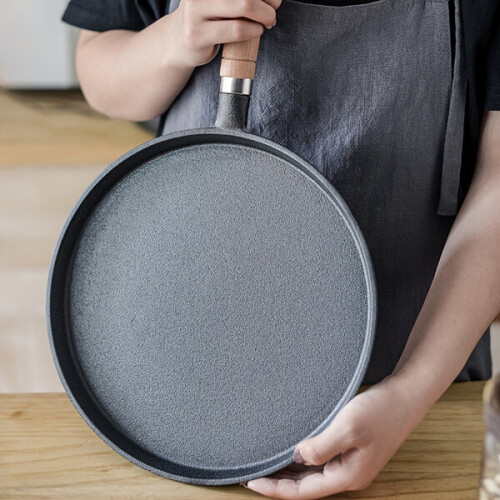 Cast iron pan non-stick without coating 2