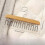 Houten hangers met haken 2