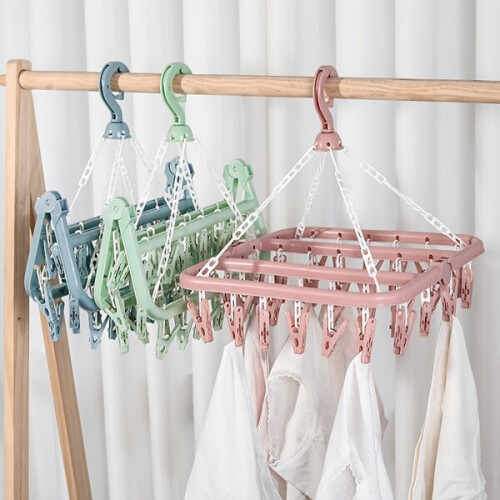 Foldable plastic hanger holder 1