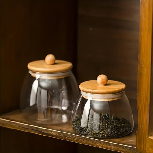 Glass container with lid 2