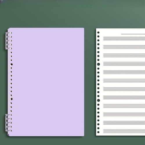 Notitieblok met bladmuziek 1