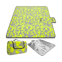 200 x 200 cm Blanket Picnic Mat, Waterproof Foldable Blanket Made up of Three Layers and with Handle, for Camping Garden Camping, Hiking and Picnic