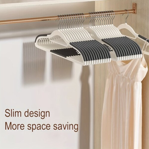 Plastic clothes hangers with pads 2