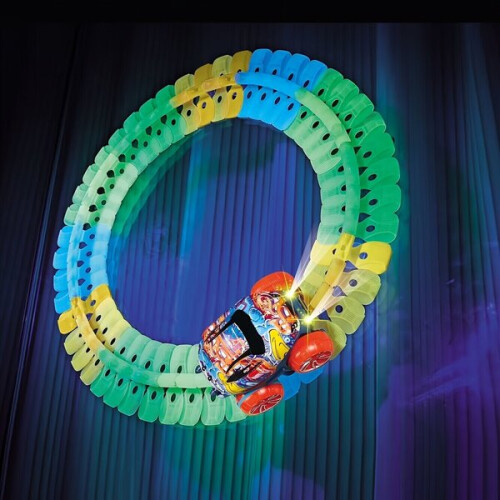 Circuit de course automobile, 95 pièces. 2