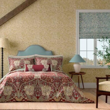 Morris & Co Bedding Honeysuckle & Tulip Cotton Double Duvet Cover Set In Red & Gold