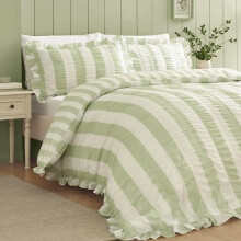 Catherine Lansfield Seersucker Frill Stripe King Duvet Cover Set with Pillowcases Green