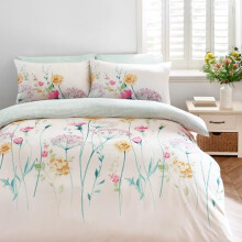Catherine Lansfield Meadowsweet Floral Reversible King Duvet Cover Set with Pillowcases Bright