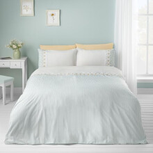 Catherine Lansfield Embroidered Daisy Soft Touch Single Duvet Cover Set with Pillowcase Sage Green