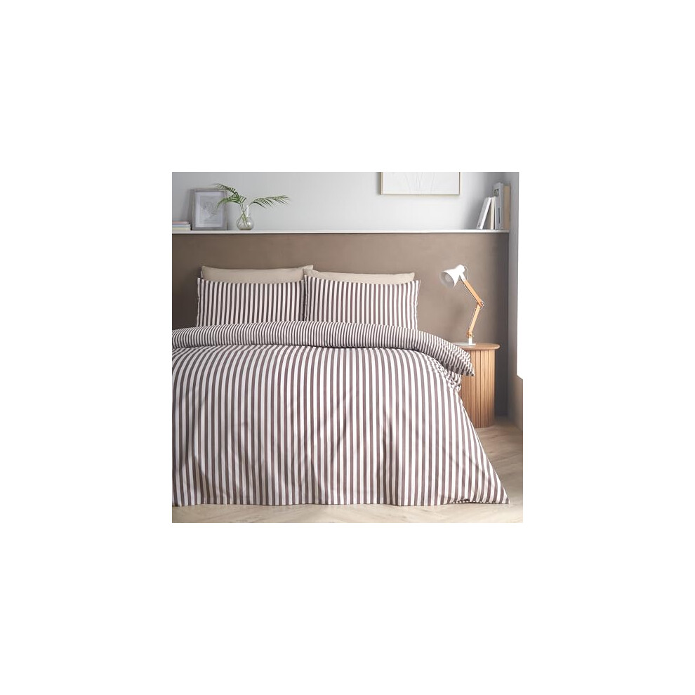 Catherine Lansfield Epping Textured Stripe Reversible Super King Duvet Cover Set With Pillowcases Chocolate