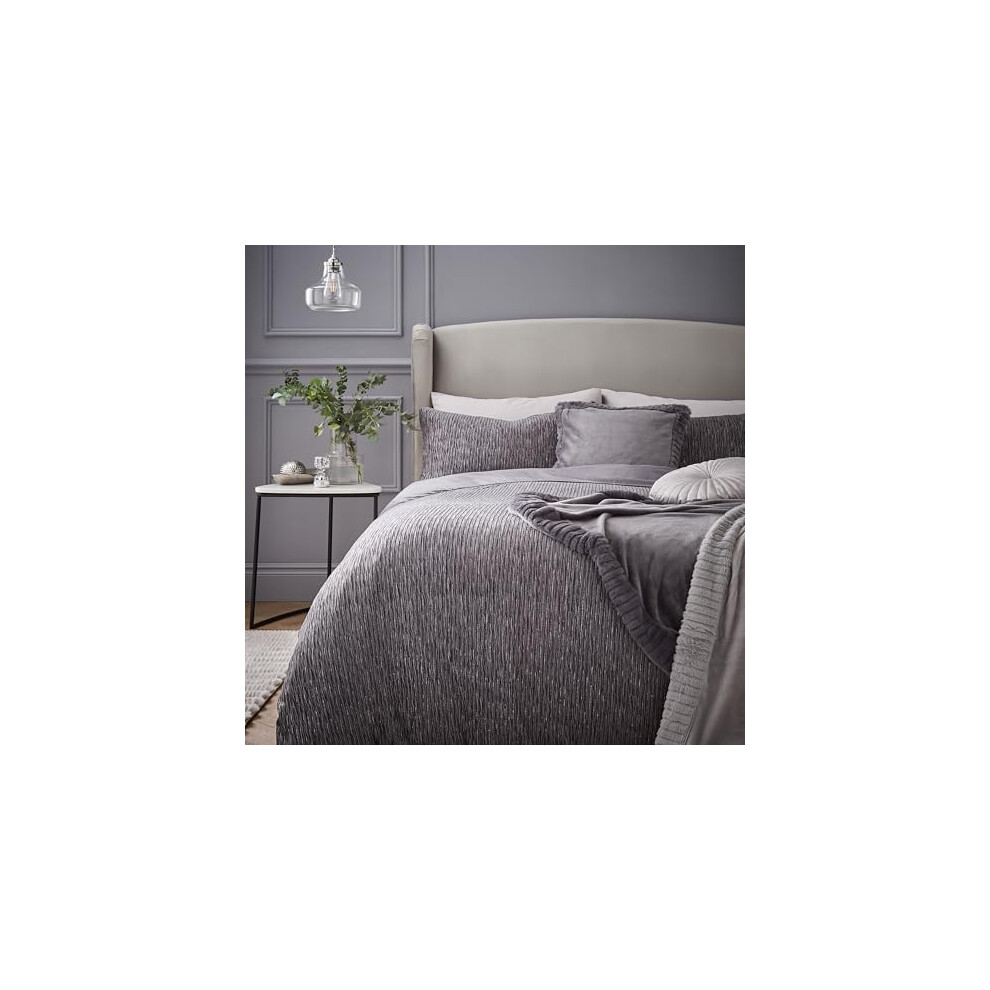 Catherine Lansfield Allure Sparkle Double Duvet Cover Set with Pillowcases Grey - Image 2