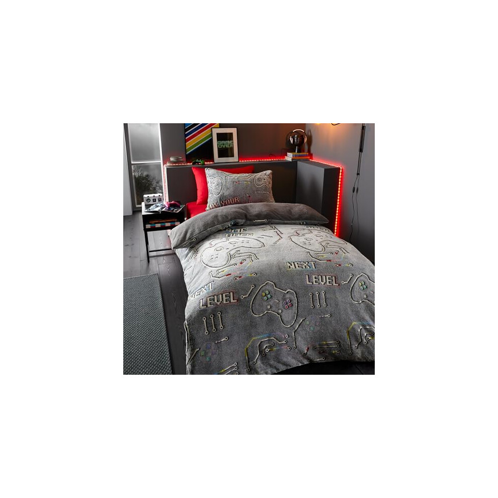 Catherine Lansfield Game Over Glow In The Dark Fleece Double Duvet Cover Set With Pillowcases Black