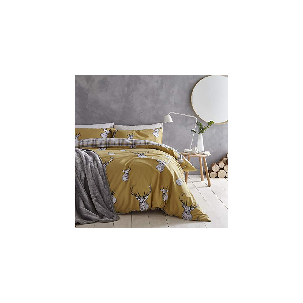 Catherine Lansfield Stags Ochre Bed Linen 200 X 200 + 2 (80 X 80)