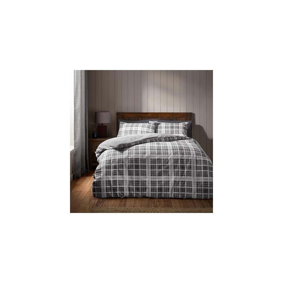 Catherine Lansfield Cosy Sherpa Check Super King Duvet Cover Set With Pillowcases Grey - Image 3