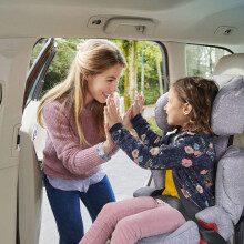 MaxiCosi RodiFix AirProtect High Back Booster Seat 15 36 kg 35 12 Ye