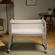 SnuzPod Studio Next to Me Crib, Baby Bed with Zip-Down Wall and 6 Height Settings, Includes Breathable Mattress and Wheels for Newborn (0-6 months),