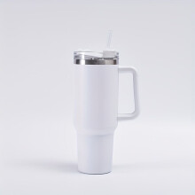 Bouteille isotherme en acier inoxydable avec paille