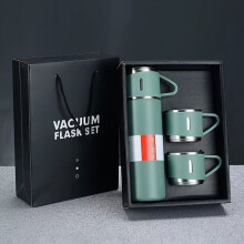 ensemble de tasses de voyage