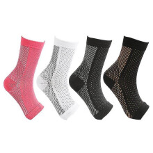 Paires de chaussettes apaisantes, de compression pour la neuropathie, avec soutien de la voûte plantaire et de la cheville.