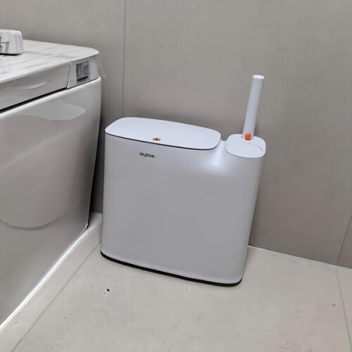 Schiebekorb fürs Badezimmer mit integrierter Toilettenbürste. 2
