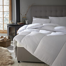 Silentnight Warm and Cosy Double Decker Super King Duvet Quilt 18 Tog Wint