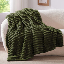 BEDELITE Fluffy Fleece Blanket Cosy Soft Throw, 127x152 cm, Olive Green