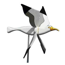 Windmolenformatie met windmolens, decoratieve palen en vliegende objecten