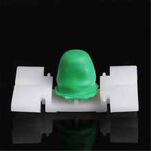 Rubber car clips Molded plastic side splitter