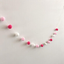 Guirlande de boules en feutre style nordique pour décoration de chambre d'enfant (10 pièces)